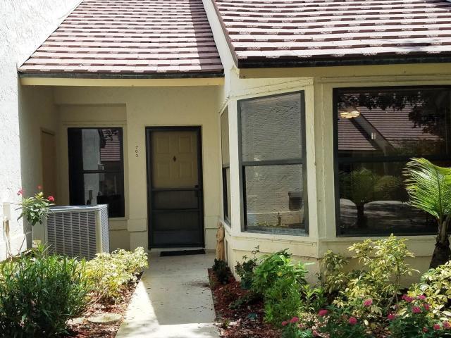 703 Kintyre Terrace - Photo 1