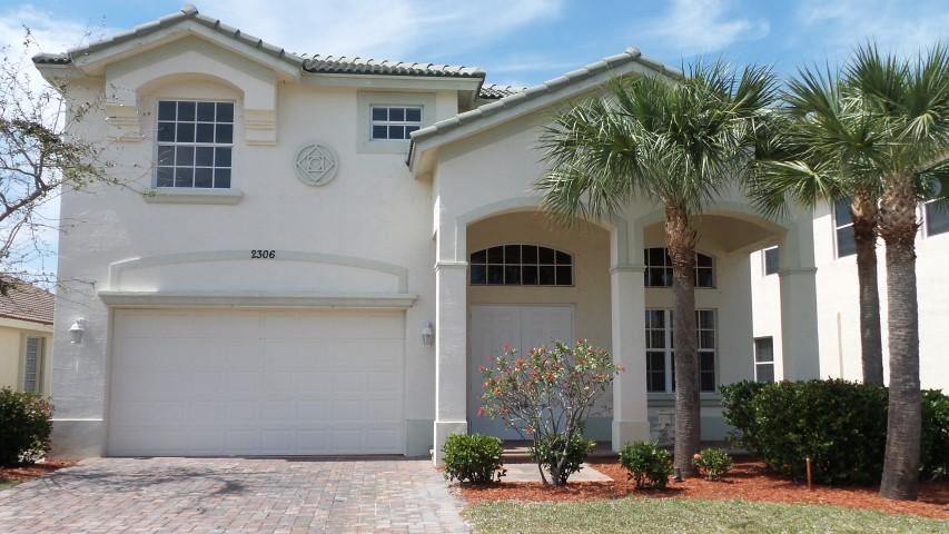 2306 Newport Isles Boulevard - Photo 1