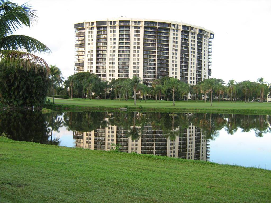 2450 Presidential Way - Photo 1