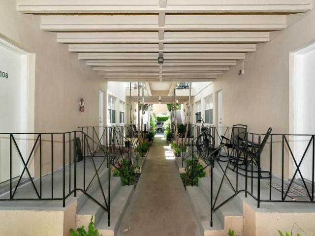 900 Meridian Avenue - Photo 1