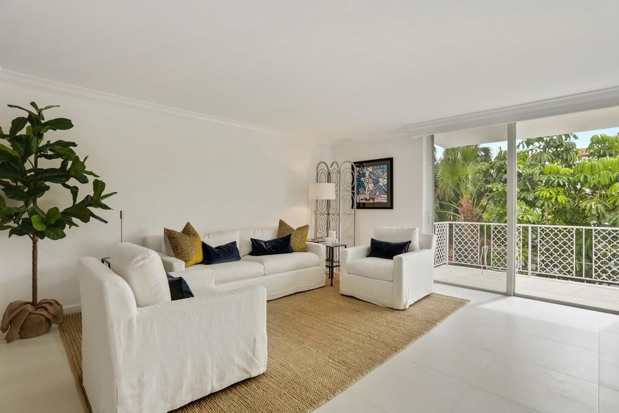 354 Chilean Avenue - Photo 1