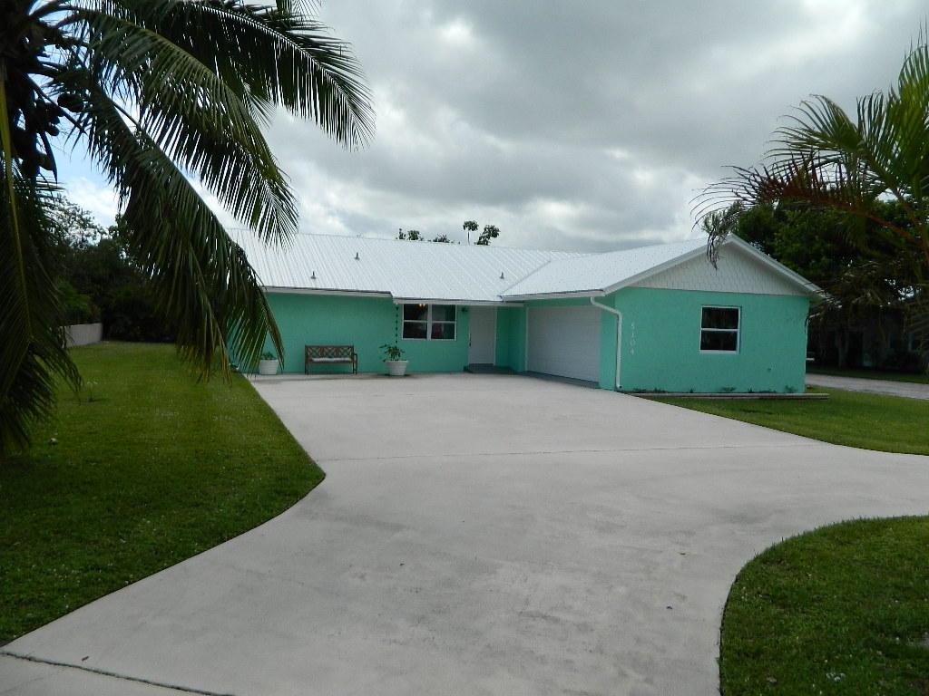 5104 Horseshoe Point Road - Photo 1