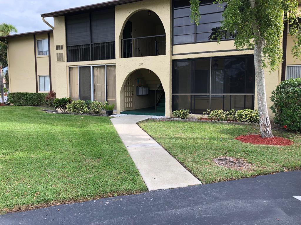335 Pine Ridge Circle - Photo 1