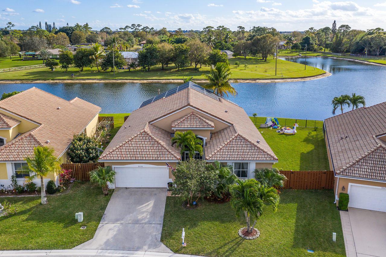 9228 Cove Point Circle - Photo 1