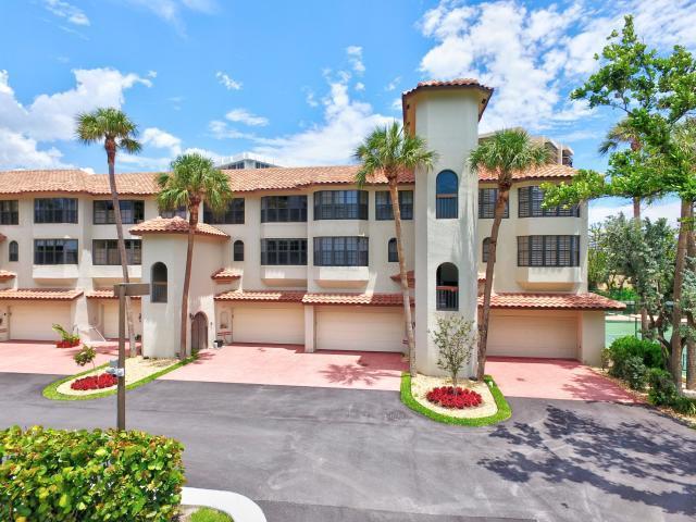 4401 Ocean Boulevard - Photo 1