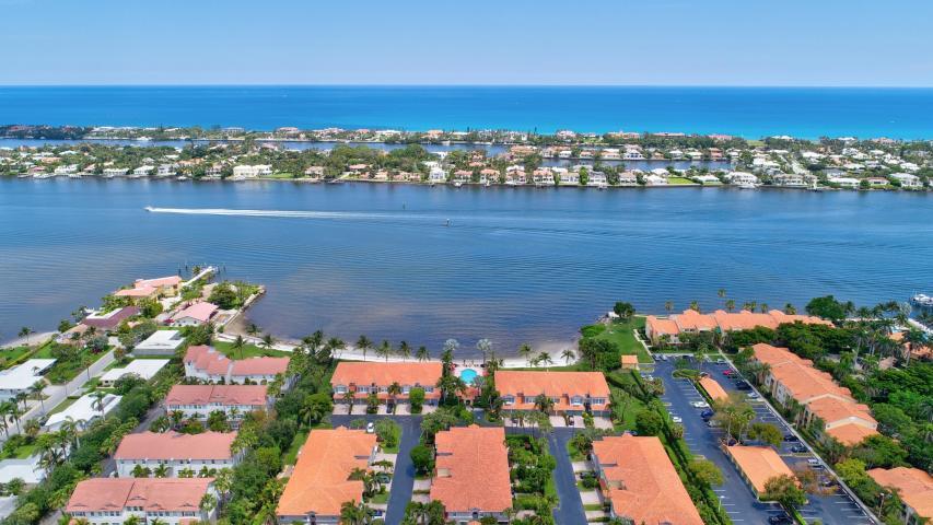 141 Las Brisas Circle - Photo 1