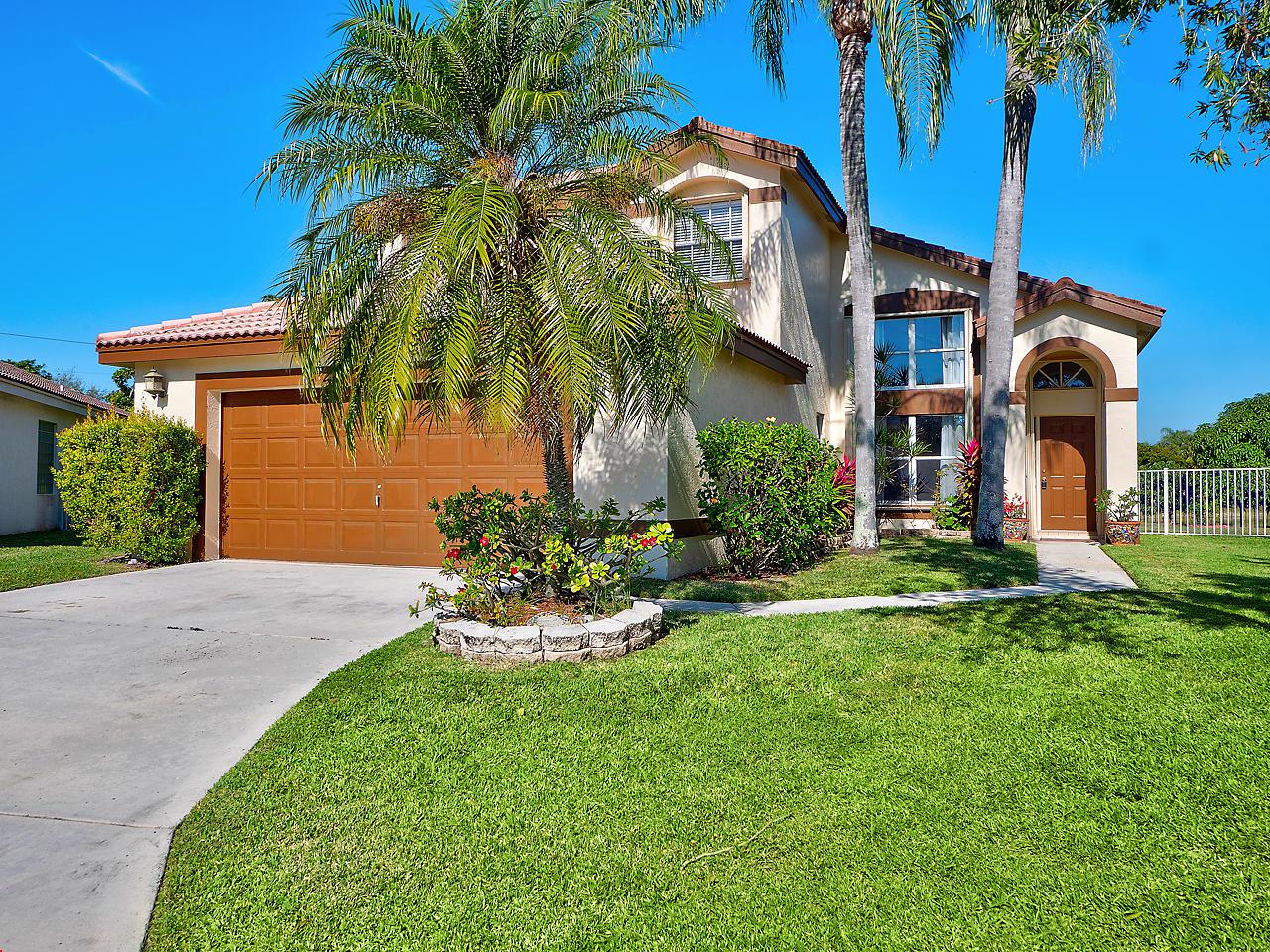3963 Westchester Way - Photo 1