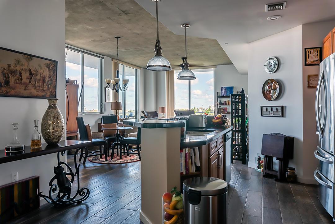 300 Australian Avenue - Photo 1