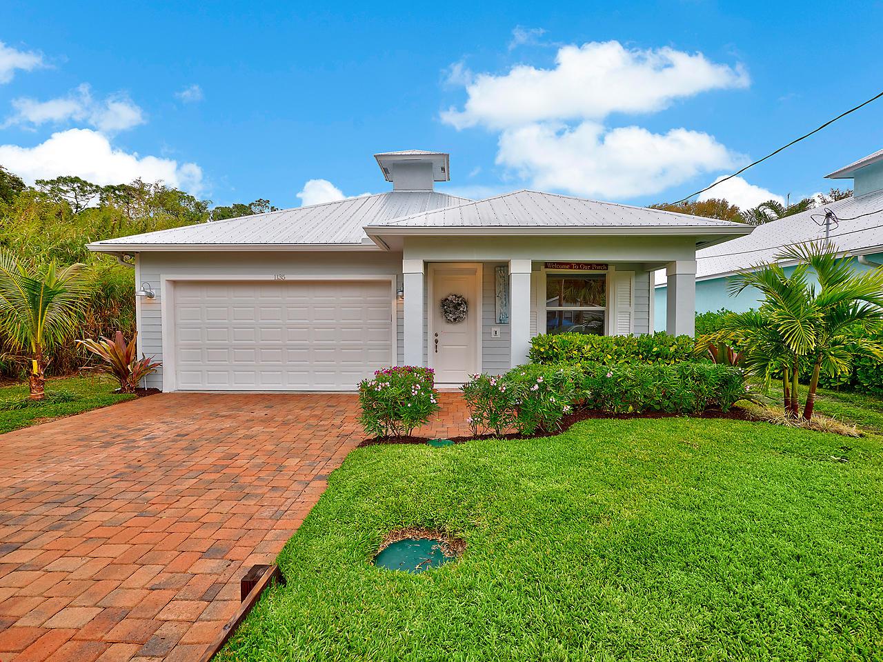 1135 34th Terrace - Photo 1