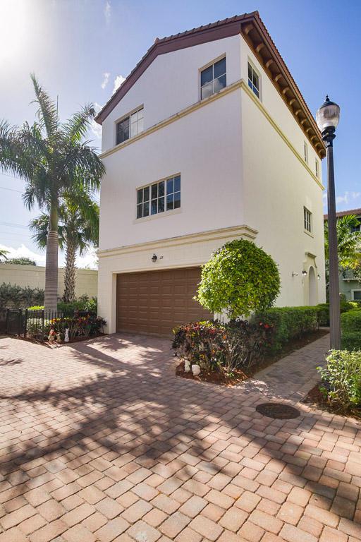 28 Hawthorne Place - Photo 1