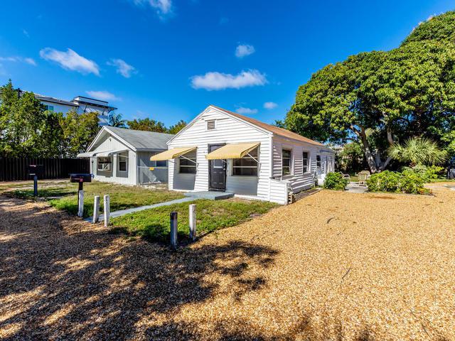 211 12th Road - Photo 1