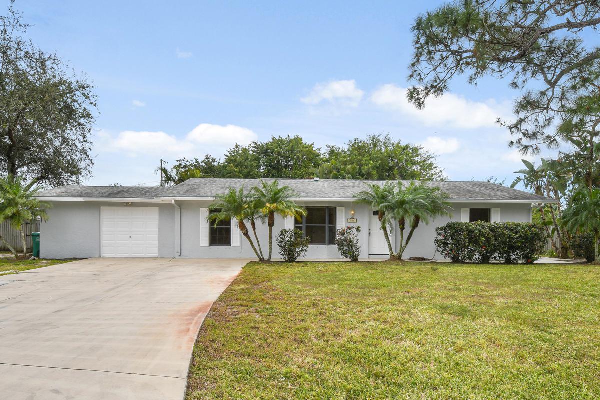 181 Heather Street - Photo 1