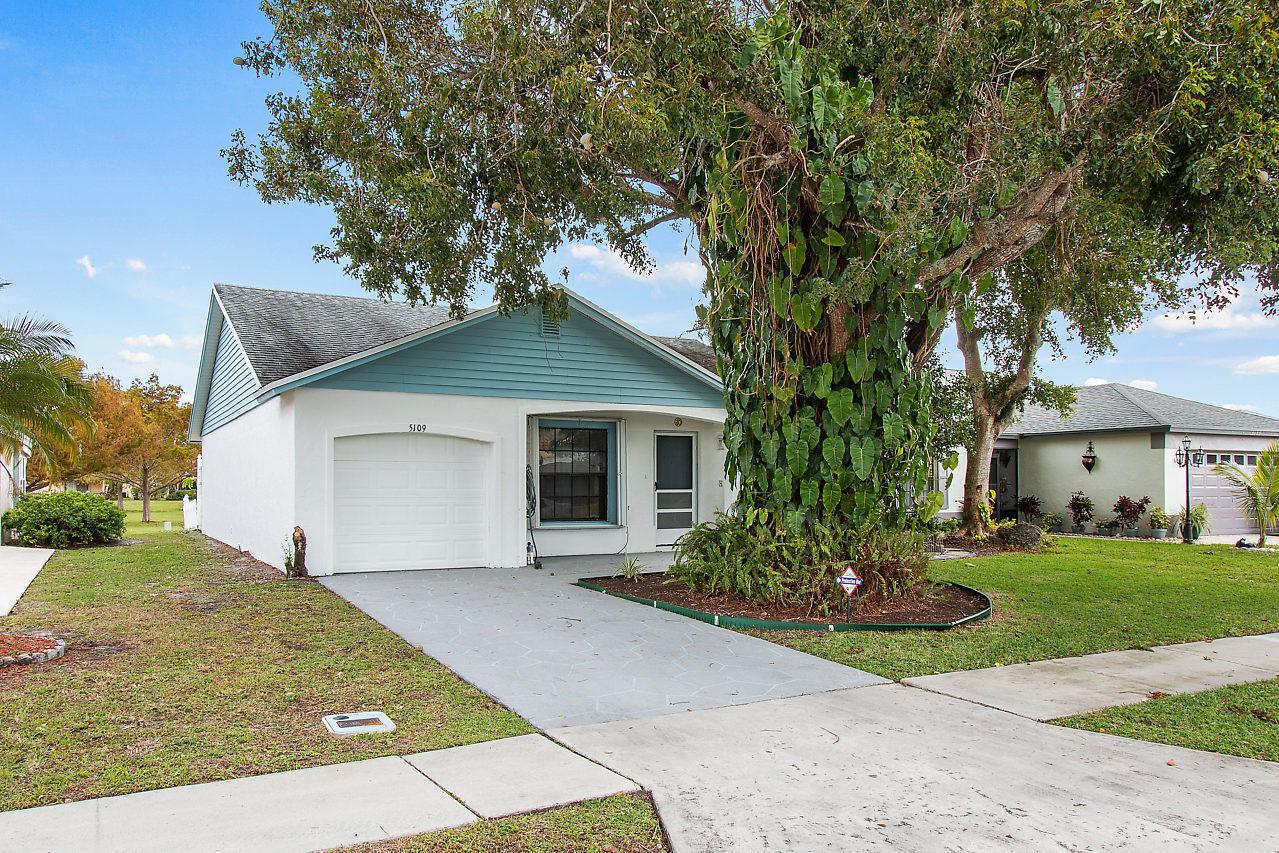 5109 Arbor Glen Circle - Photo 1