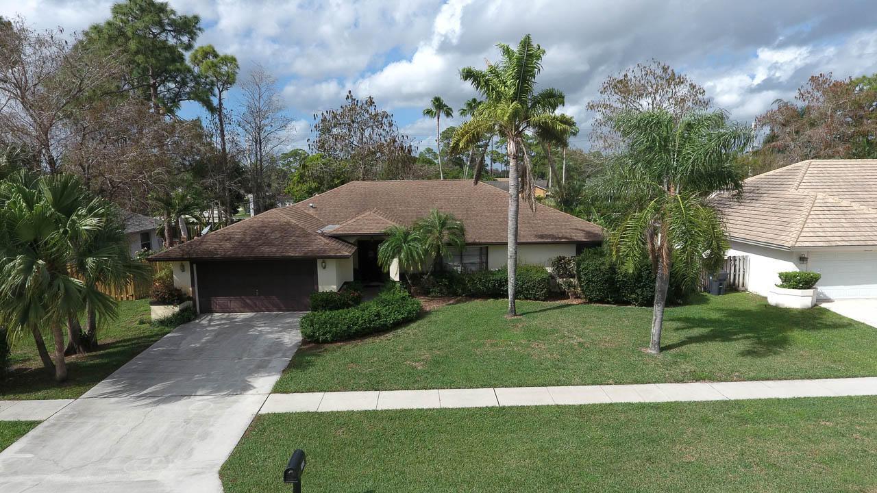 13586 Northumberland Circle - Photo 1