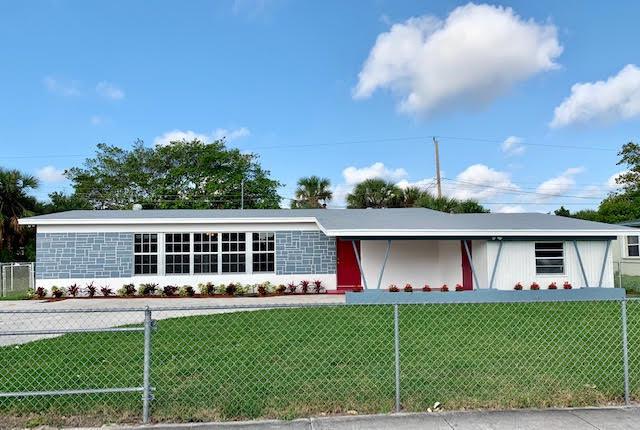 1027 Australian Avenue - Photo 1