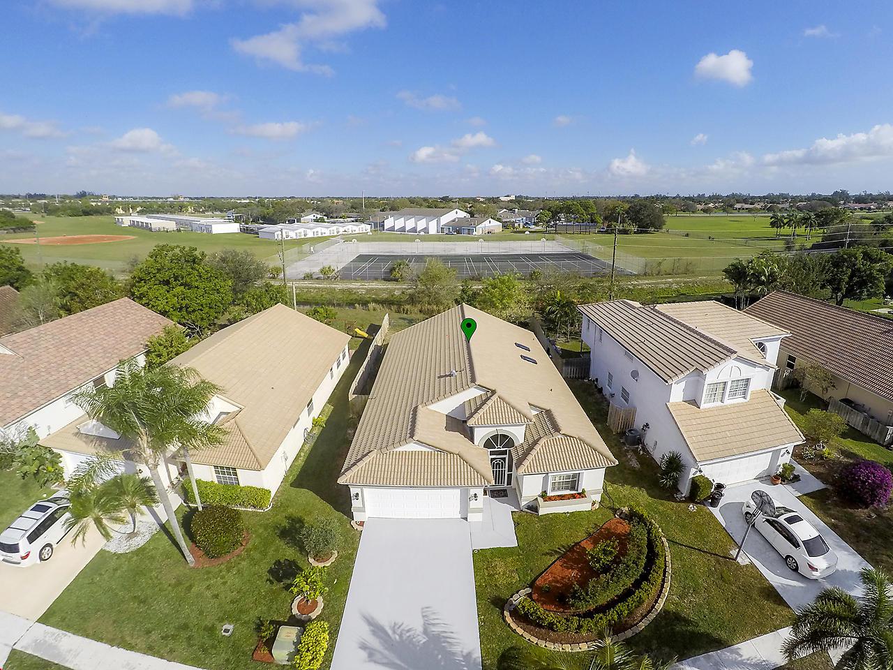8561 Windy Circle - Photo 1