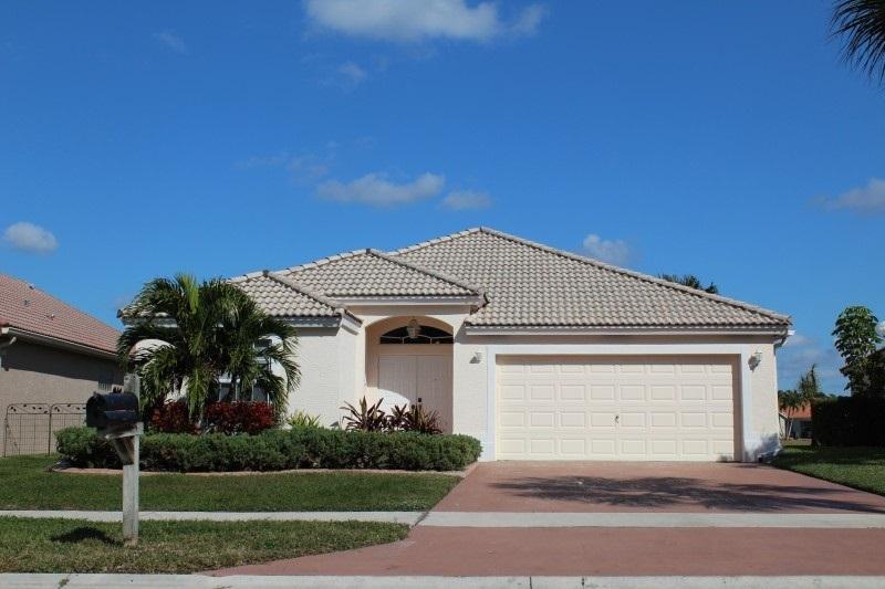 250 Saratoga Boulevard - Photo 1