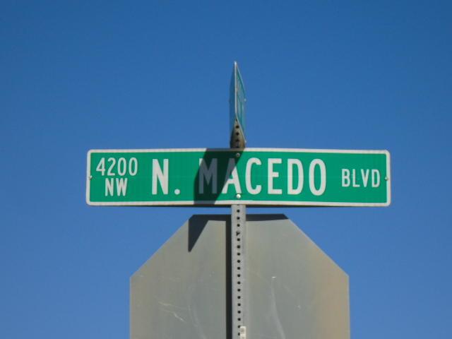 5215 Macedo Boulevard - Photo 1