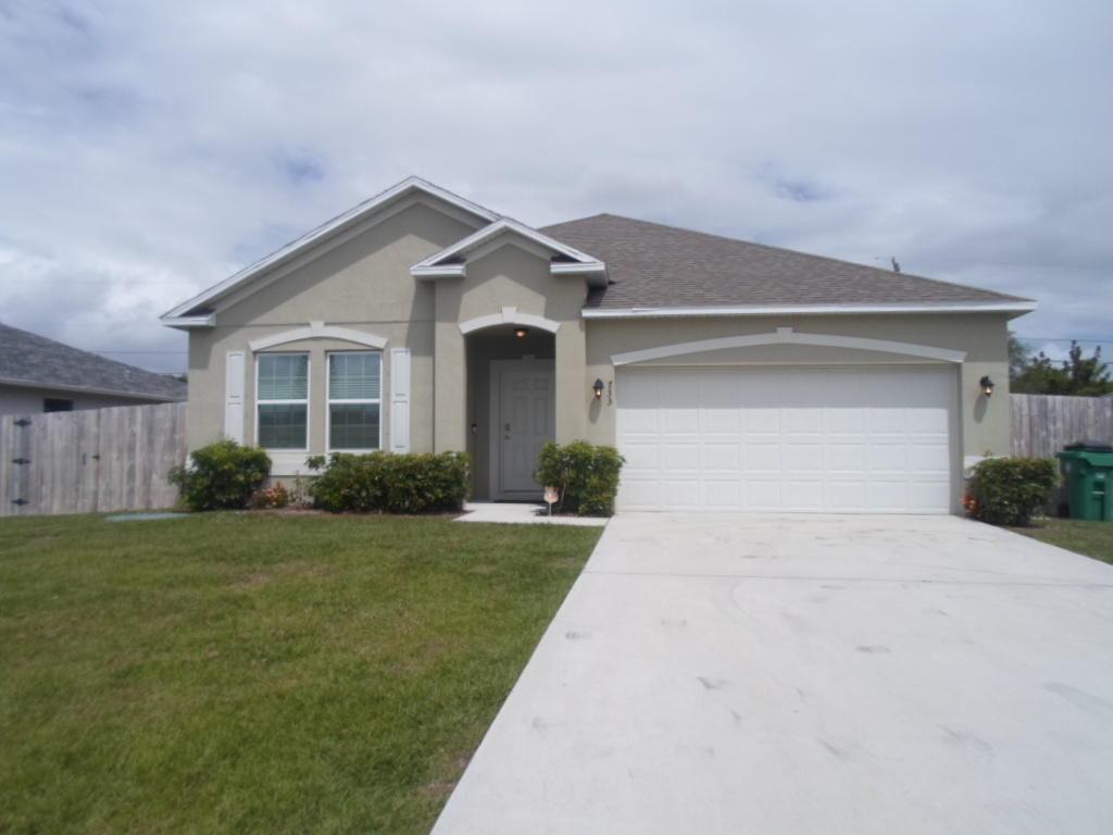 733 Mccomb Avenue - Photo 1