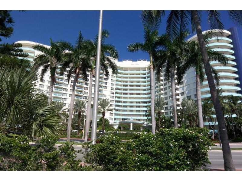 5161 Collins Ave Avenue - Photo 1
