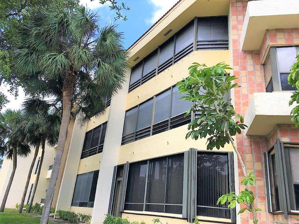 7508 La Paz Boulevard - Photo 1