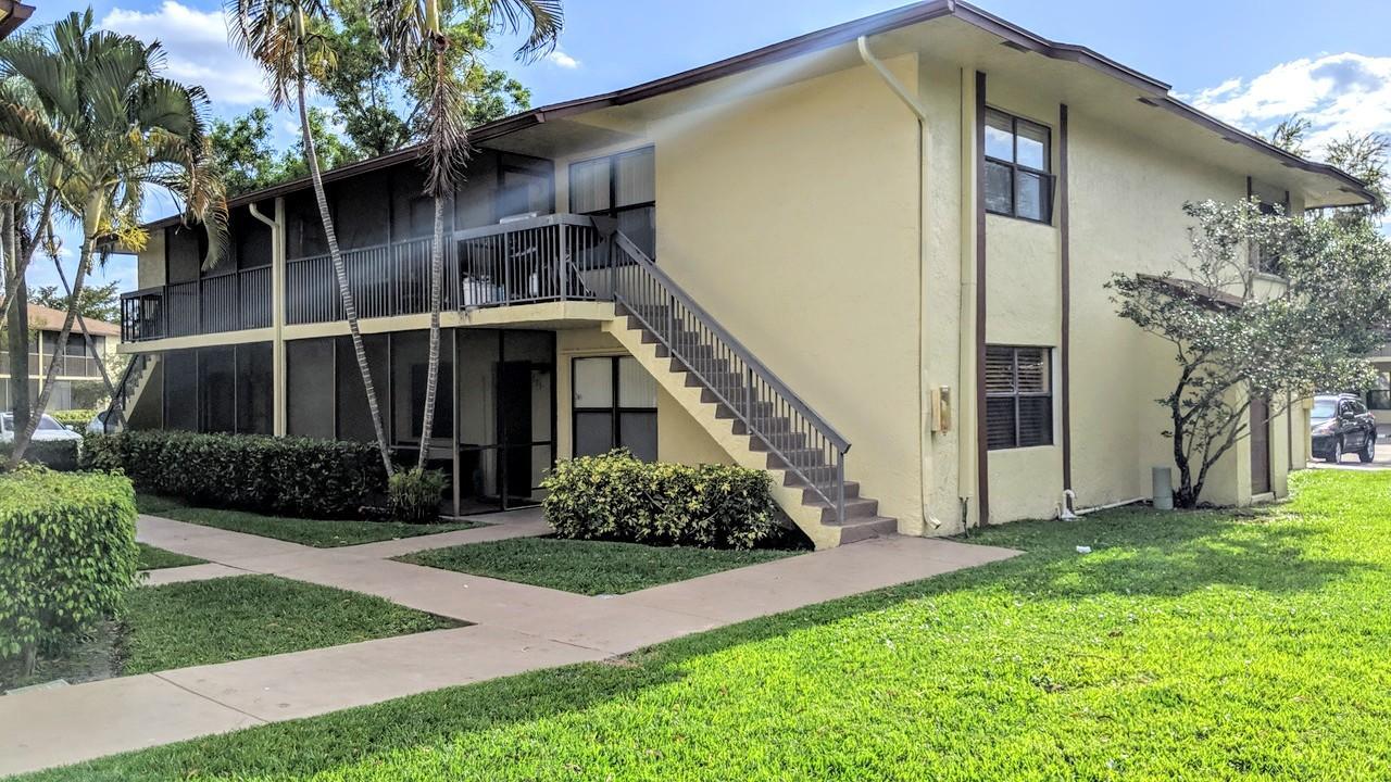 10031 Winding Lake Road - Photo 1