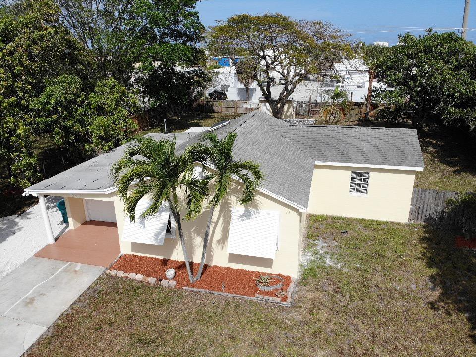 520 7th Street - Photo 1