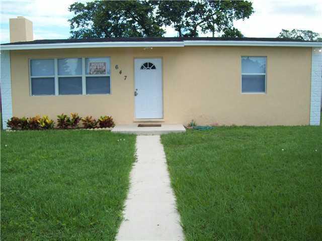 647 Aspen Road - Photo 1