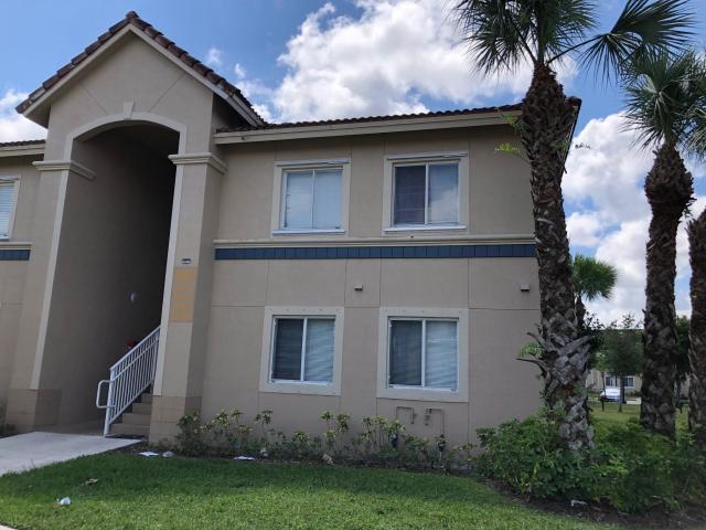 1103 Golden Lakes Boulevard - Photo 1