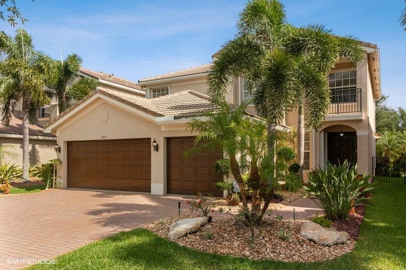 8015 Emerald Winds Circle - Photo 1