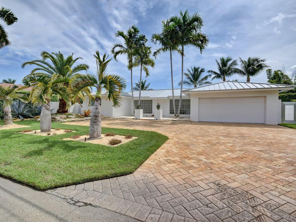 930 Tropic Boulevard - Photo 1