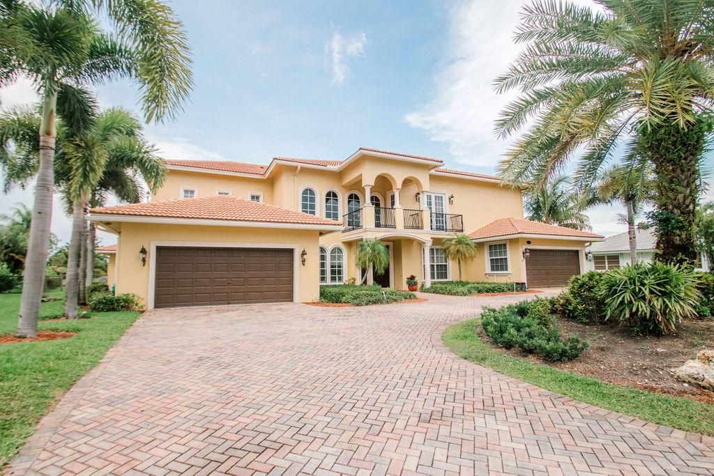 344 Glenbrook Drive - Photo 1