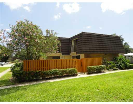 6923 69th Way - Photo 1