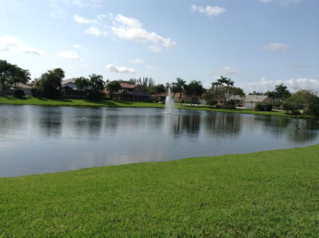 9695 Lake Court - Photo 1