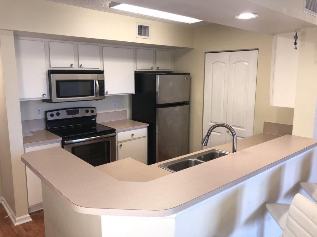 1000 Scotia Drive - Photo 1