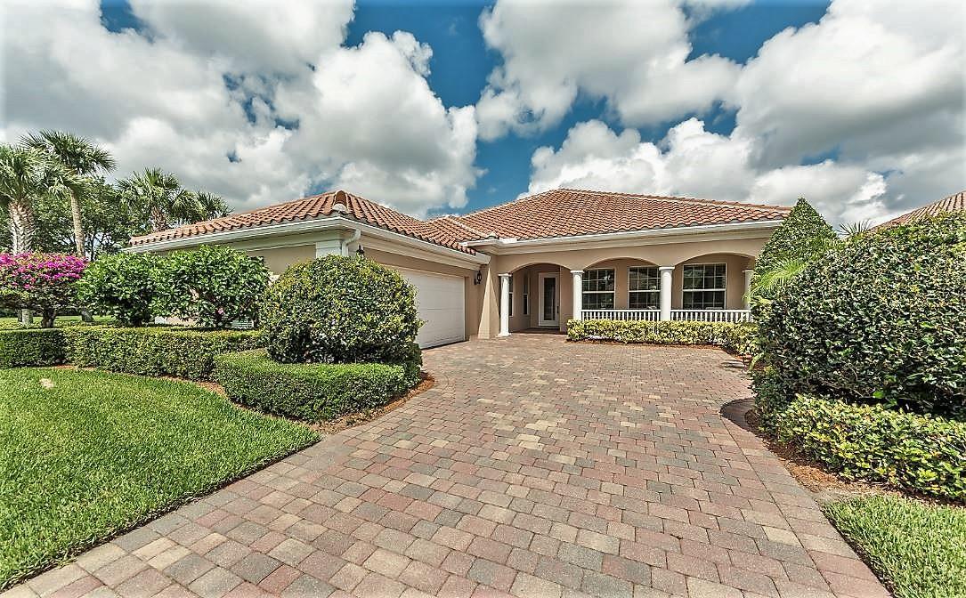5194 Formosa Circle - Photo 1