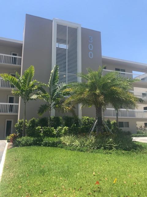 300 Royal Palm Road - Photo 1