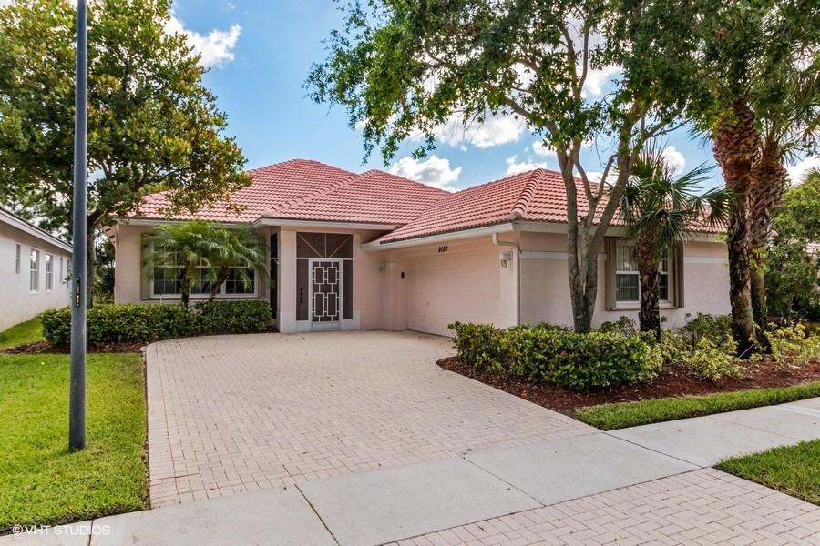 9150 Bay Harbour Circle - Photo 1
