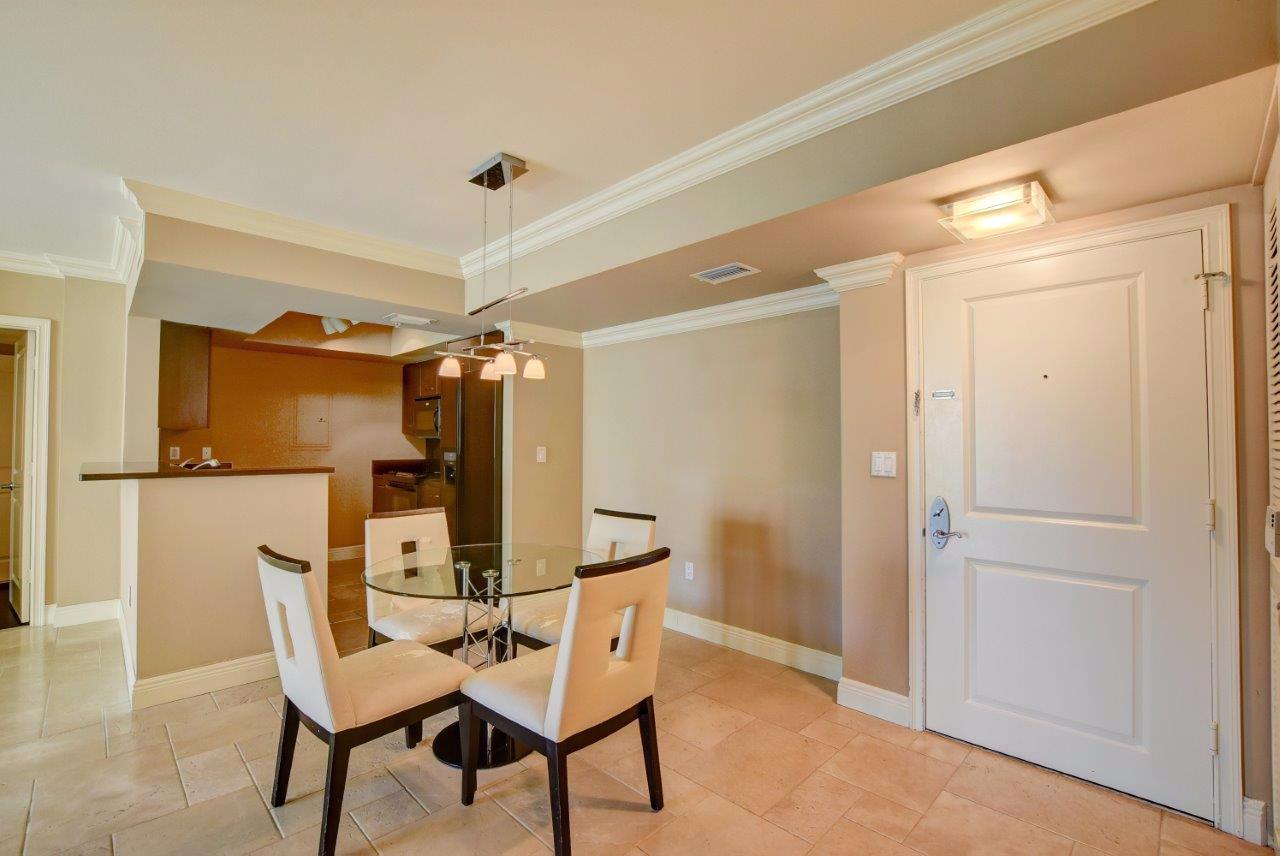 99 Mizner Boulevard - Photo 1