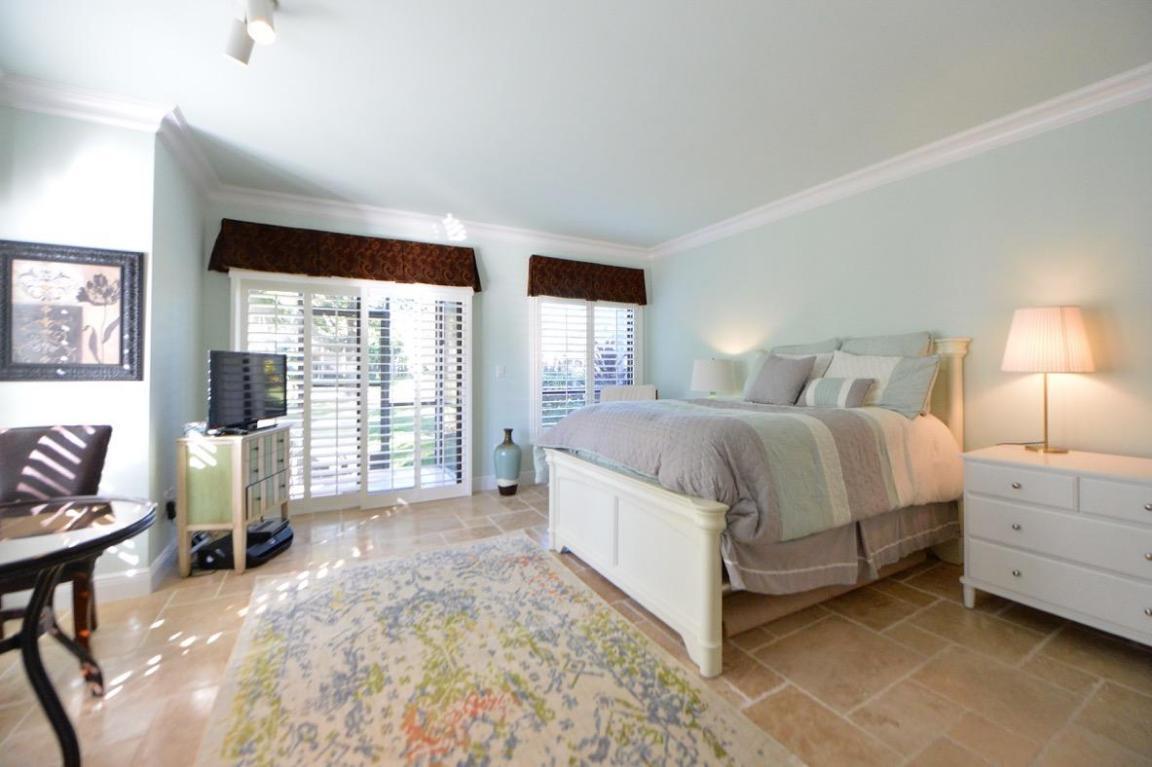 11863 Wimbledon Circle - Photo 1