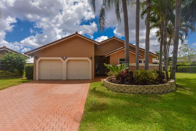 1639 106th Way - Photo 1