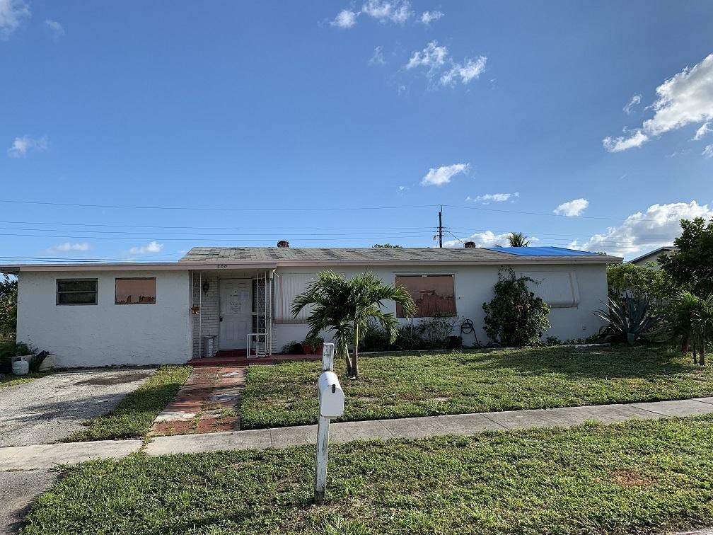 300 16th Way - Photo 1