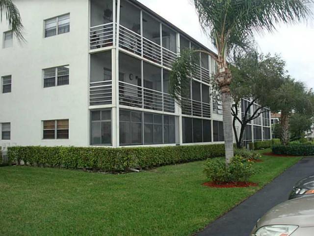 233 Suffolk F - Photo 1