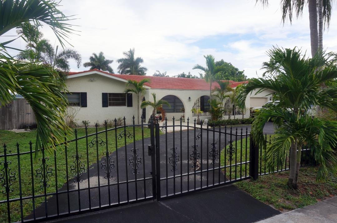 1270 4th Avenue - Photo 1