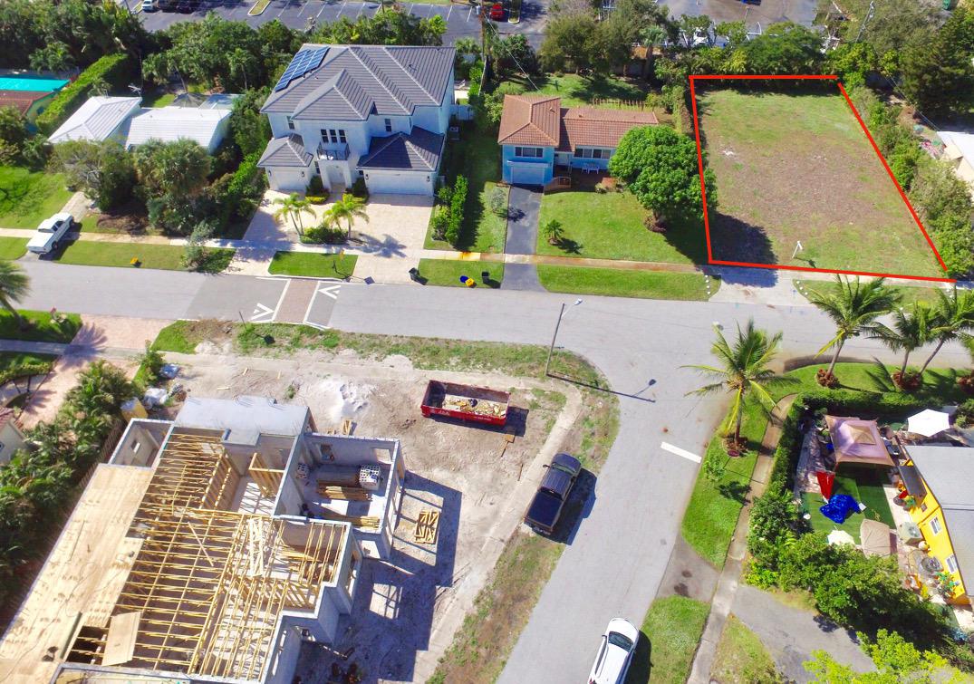 1405 4th Avenue - Photo 1