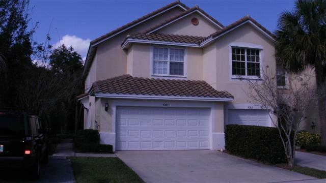 1061 Pinewood Lake Court - Photo 1