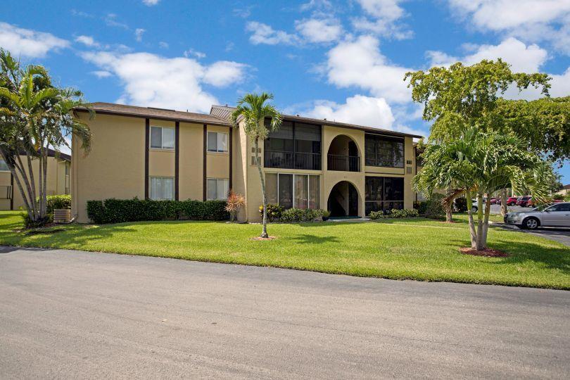 335 Pine Ridge Circle - Photo 1