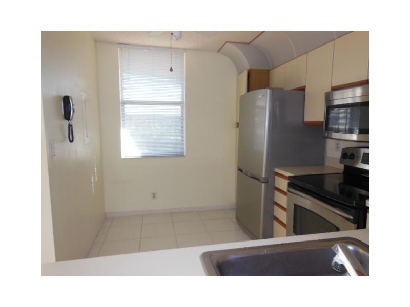 3100 42nd Avenue - Photo 1