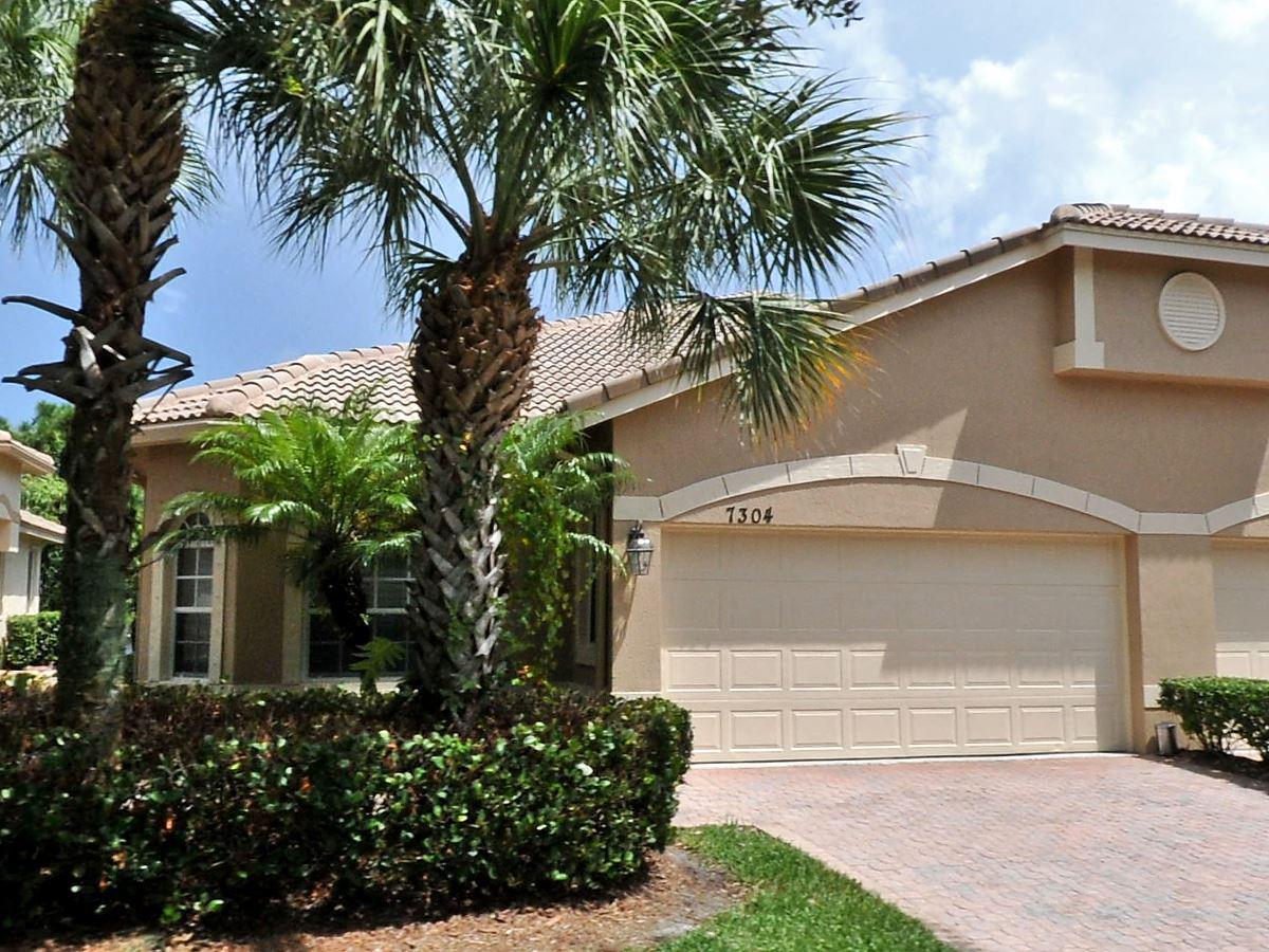 7304 Sea Pines Court - Photo 1