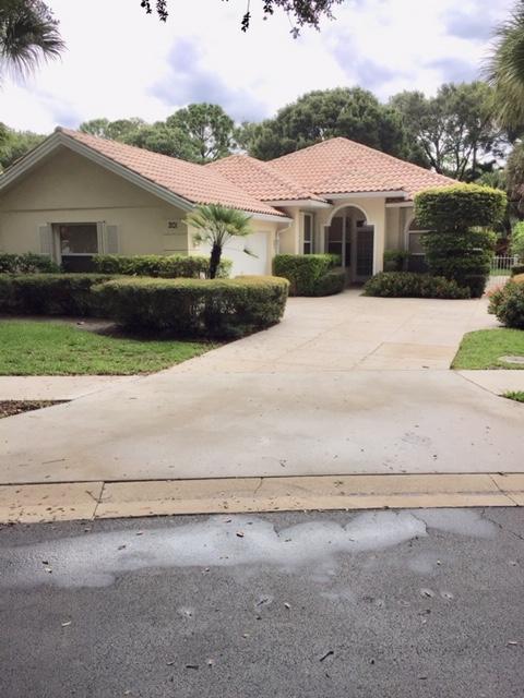 201 Tall Oaks Circle - Photo 1